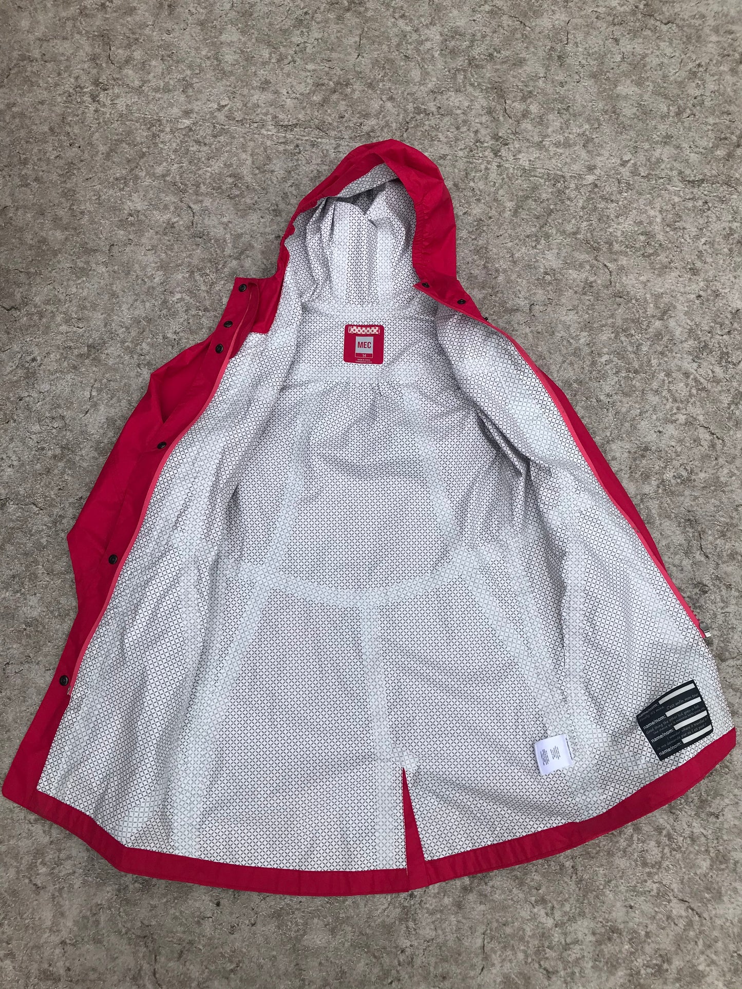 Rain Coat Child Size 14 MEC Raspberry As New JP 5596
