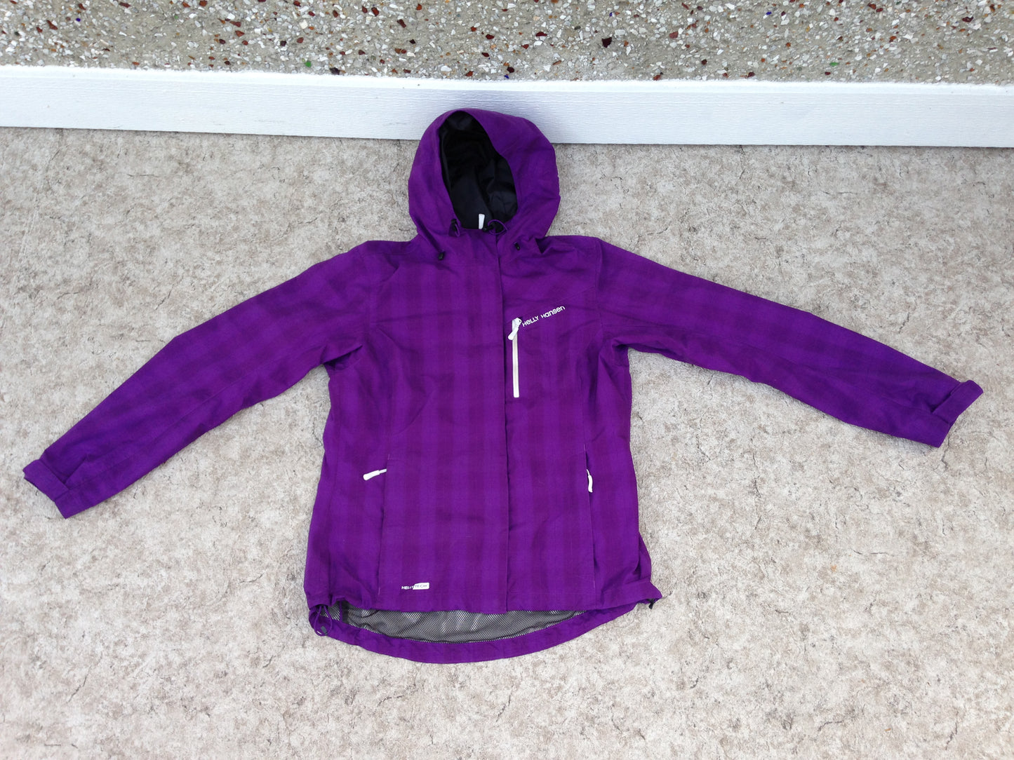 Rain Coat Ladies Size Large Helly Hansen Waterproof Sealed Seams Purple Excellent