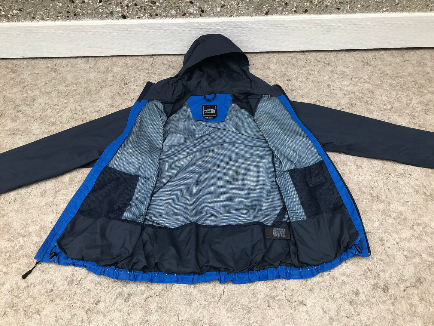 Rain Coat Men's Size Small The North Face Navy Blue