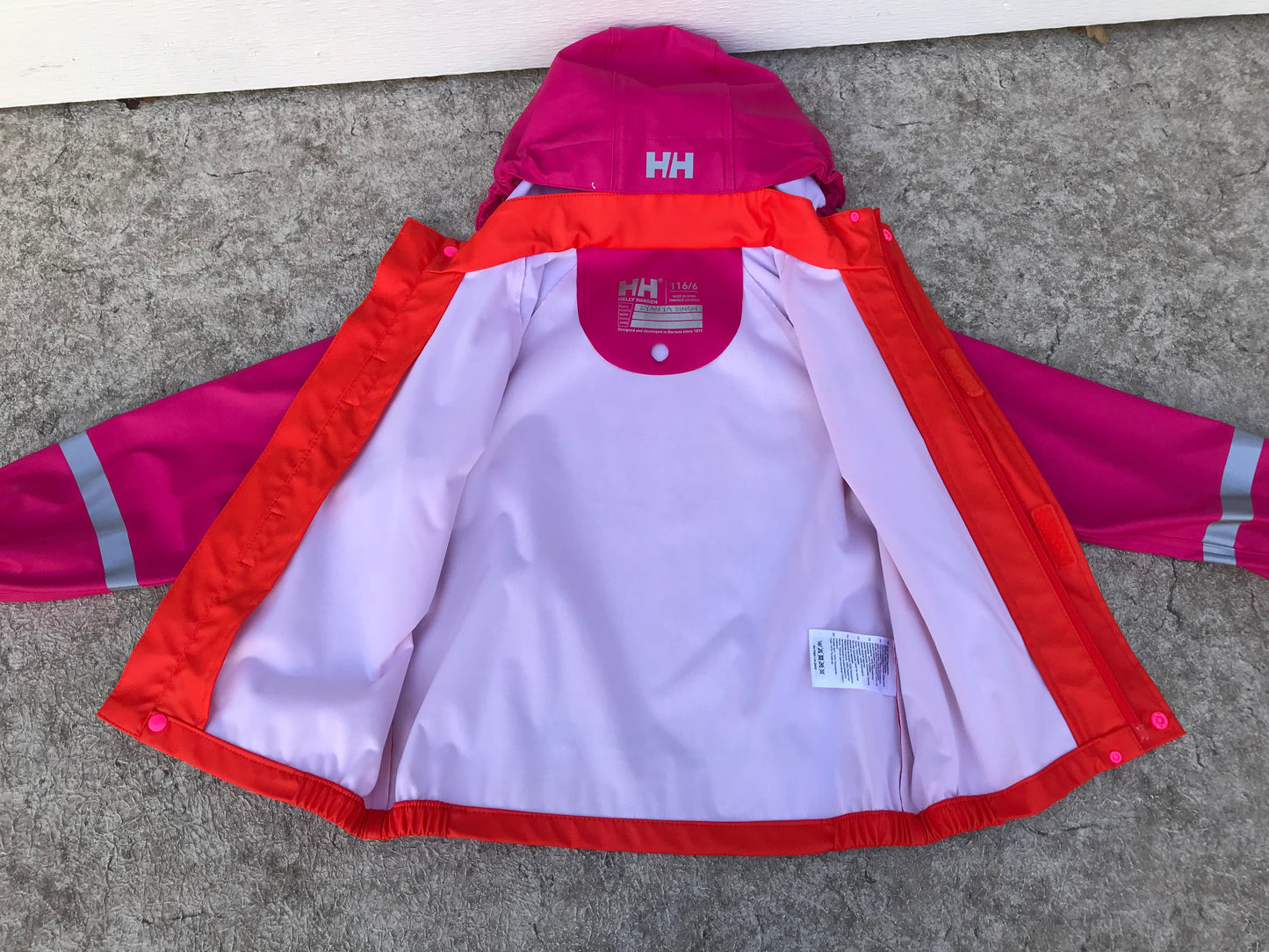 Rain Coat and Pants Child Size 6 Helly Hansen Fushia Pink Orange With Reflectors Fully Waterproof New Demo