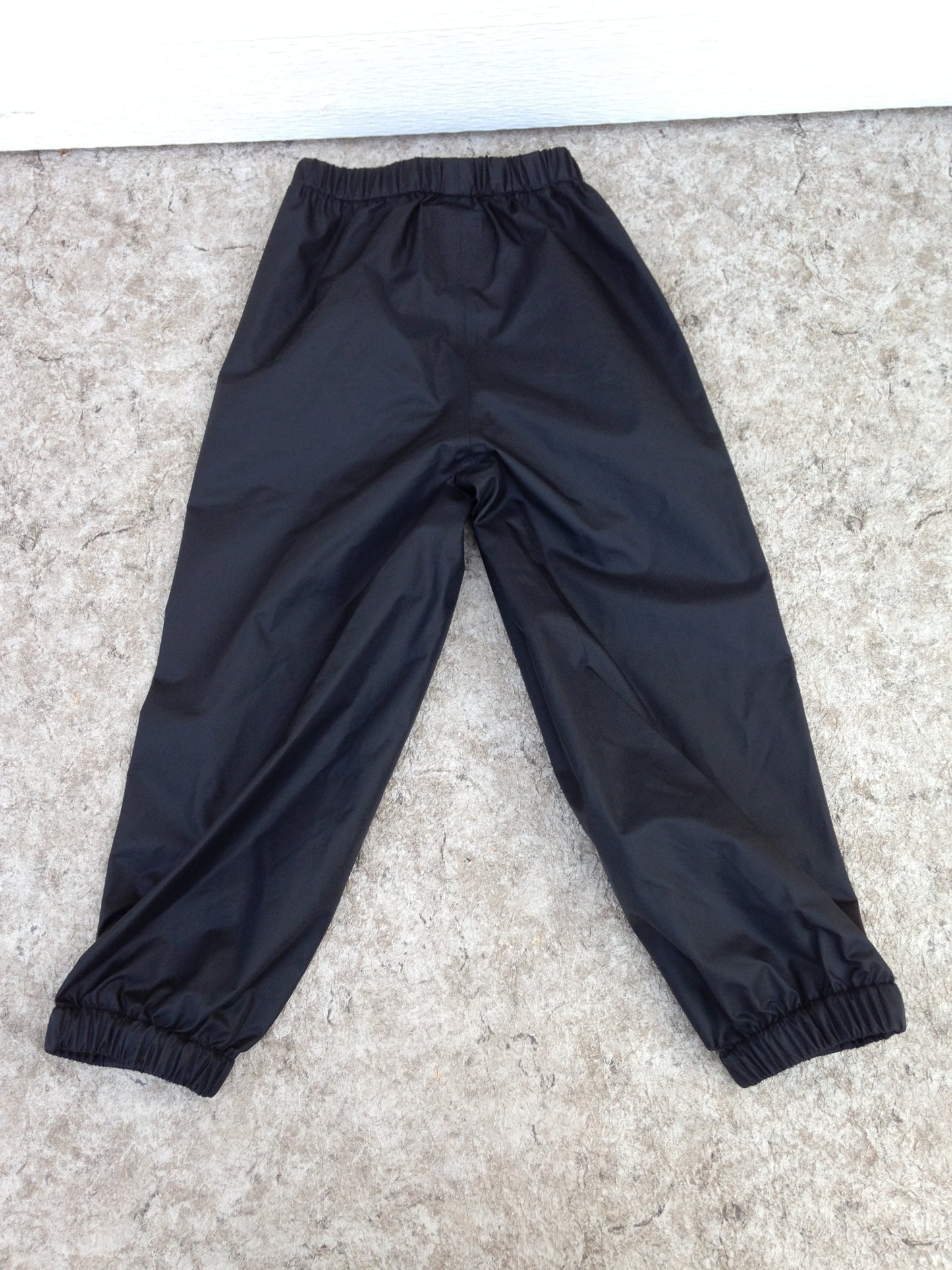 Rain Pants Child Size 5 MEC Black Waterproof Excellent