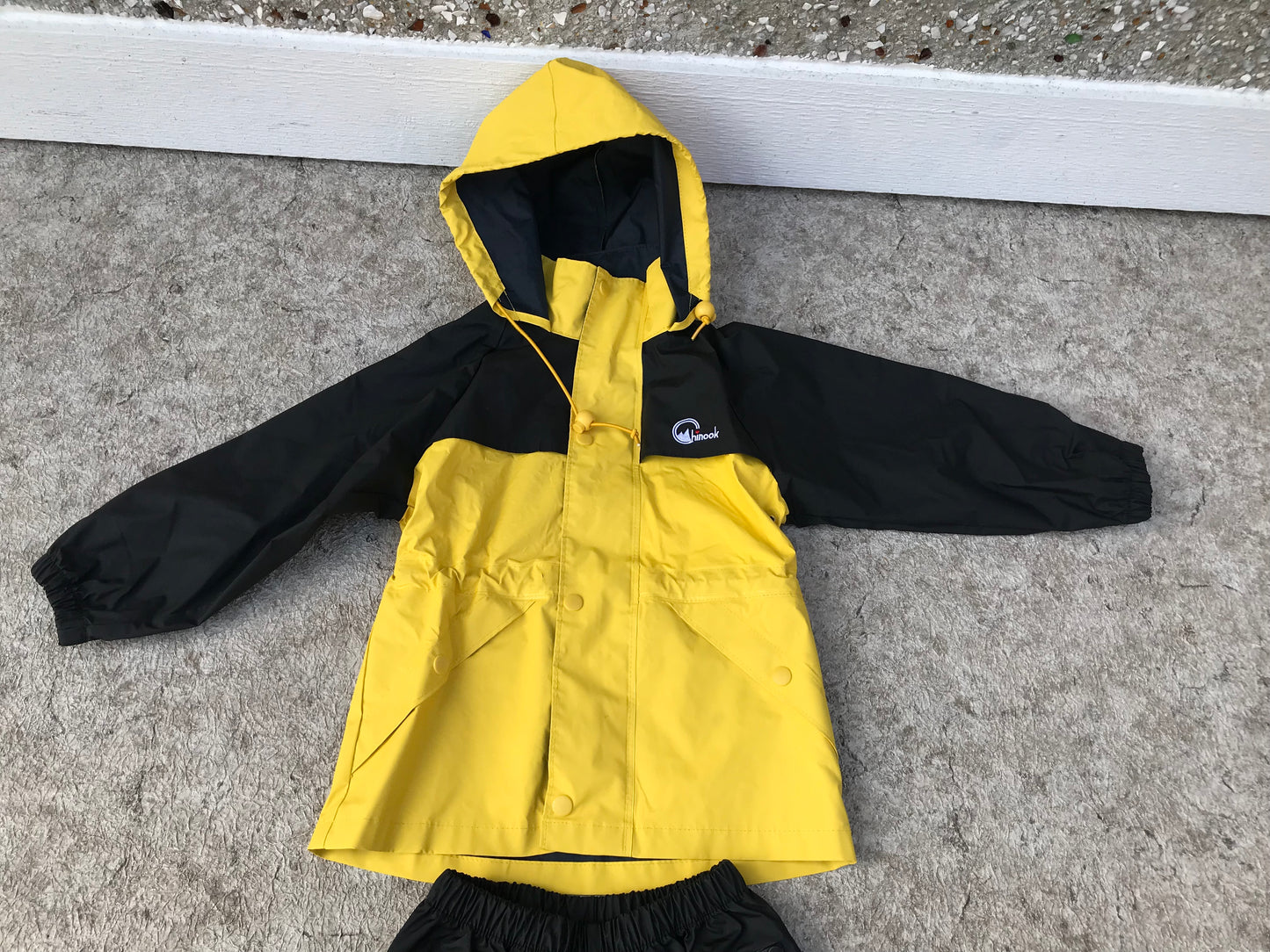 Rain Pants Child Size 7-8 with Matching Rain Coat Chinook Waterproof Black Yellow