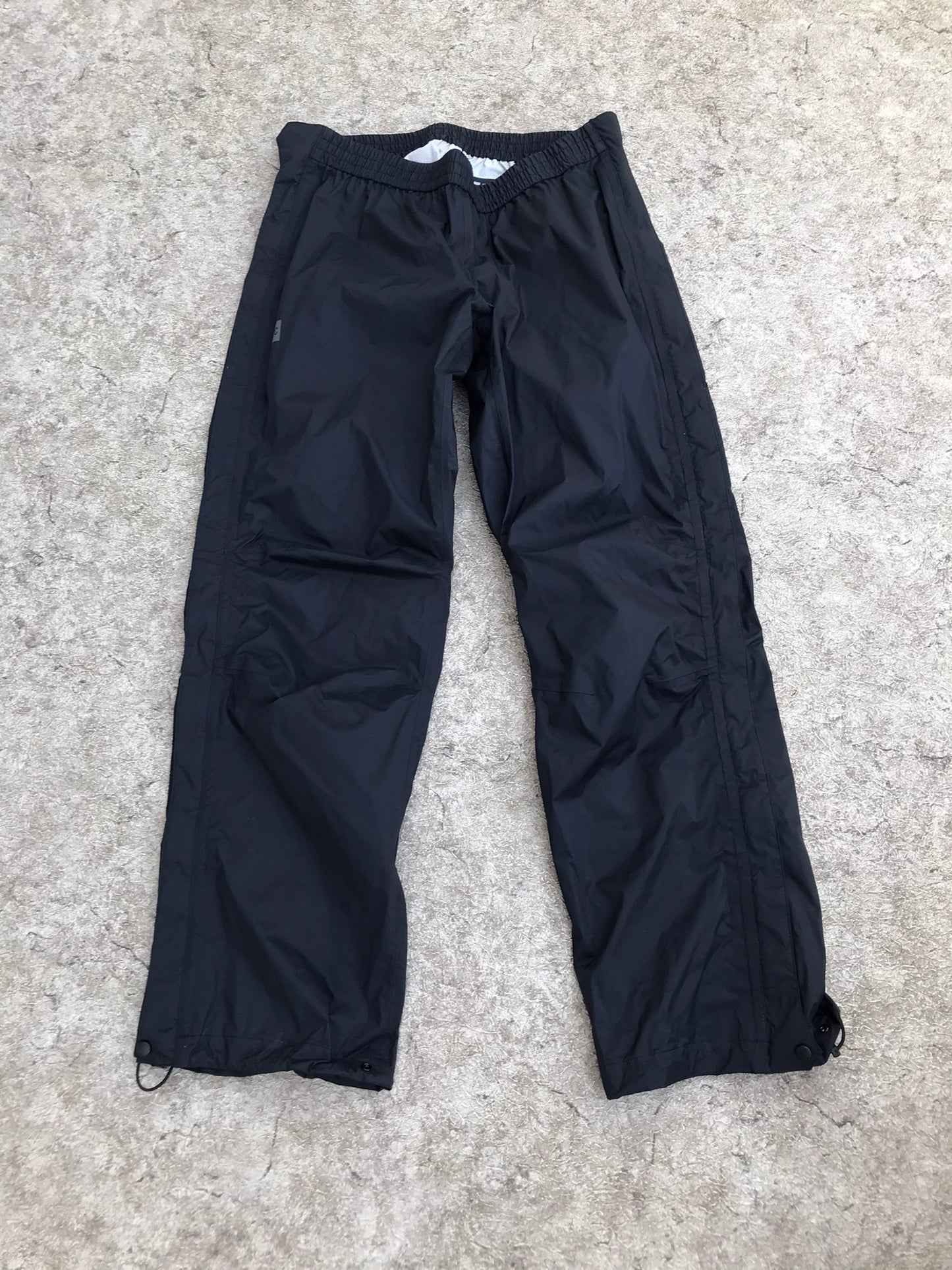 Rain Pants Ladies Size Large MEC Black Waterproof With Full Zippers Up Each Side Great For Hikes, Bikes, Motorcycles, New Demo Model
