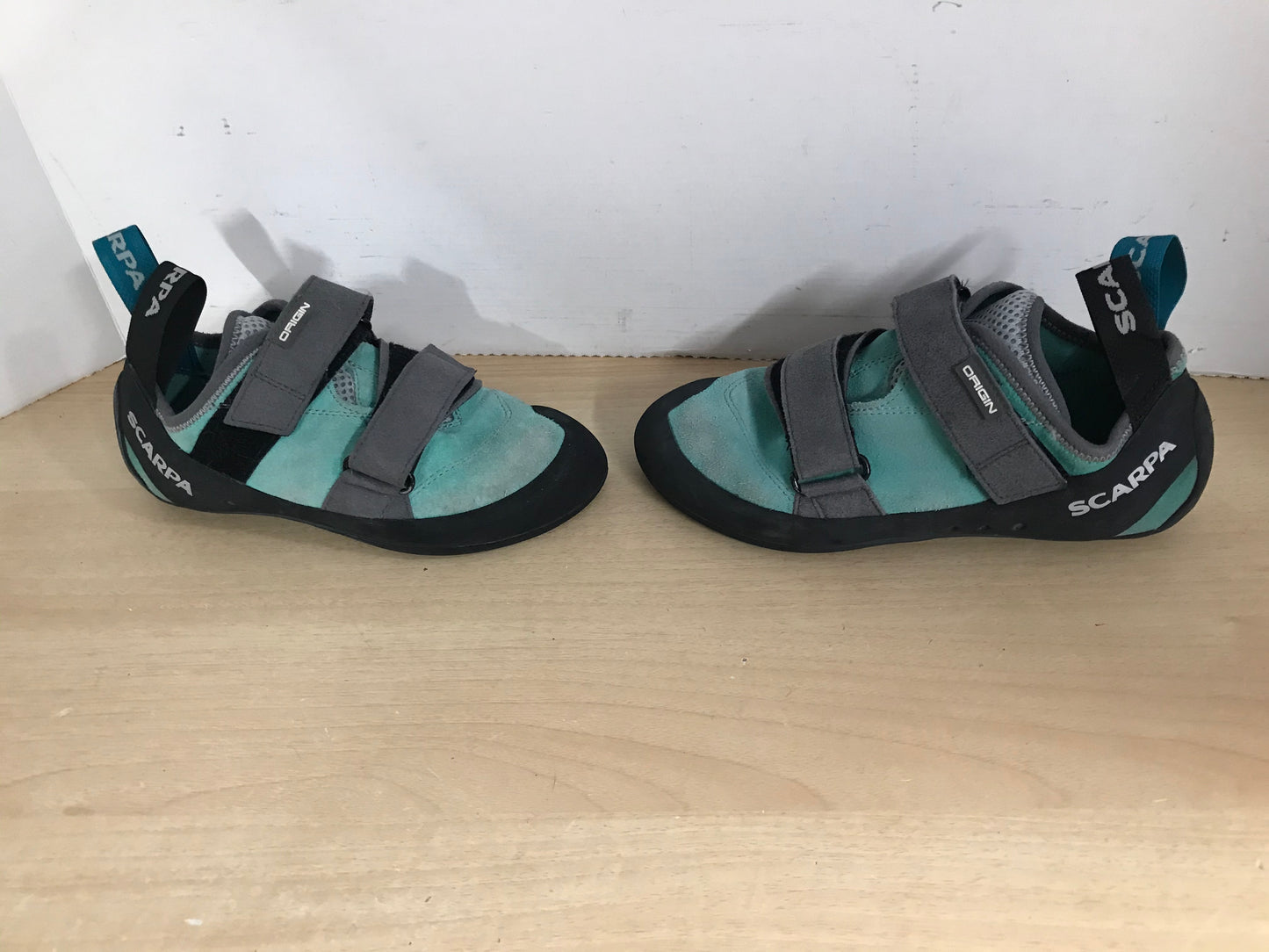Rock Climbing Shoes Child Size 4.5 Scarpa Origin Grey Teal Retail 125.00 Fantastic Quality  JP 5596