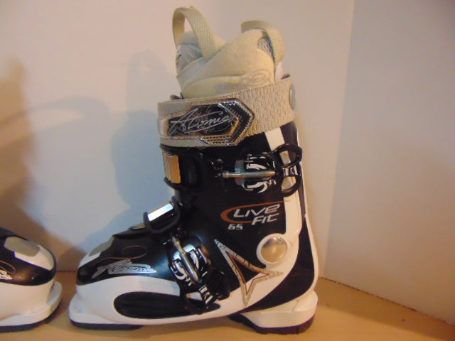 Ski Boots Mondo Size 23.5 Ladies Size 6 279 mm Atomic Live Fit Black White New Demo Model