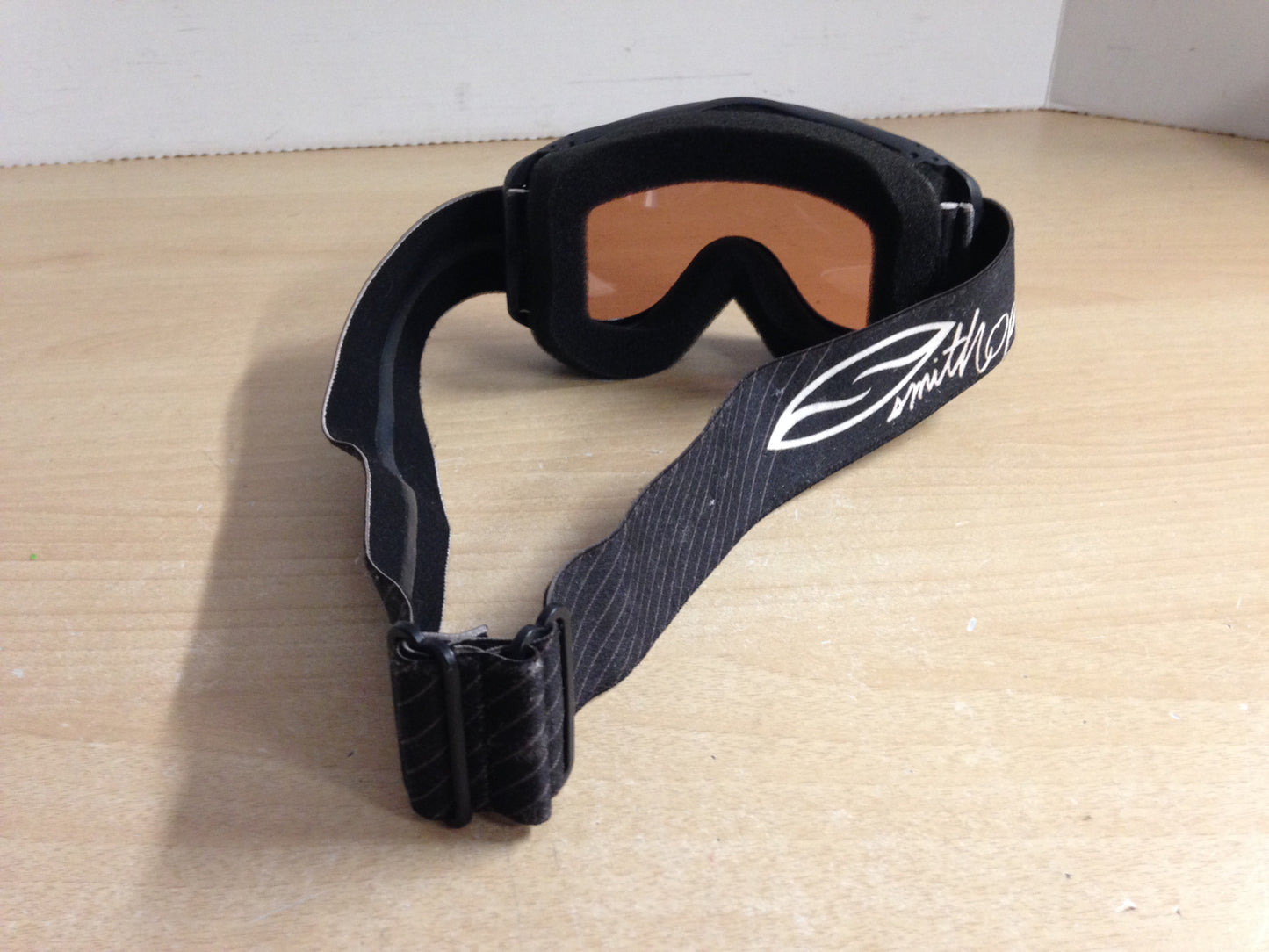 Ski Goggles Child Size 6-8 Smith Optics Black White With Orange Lense