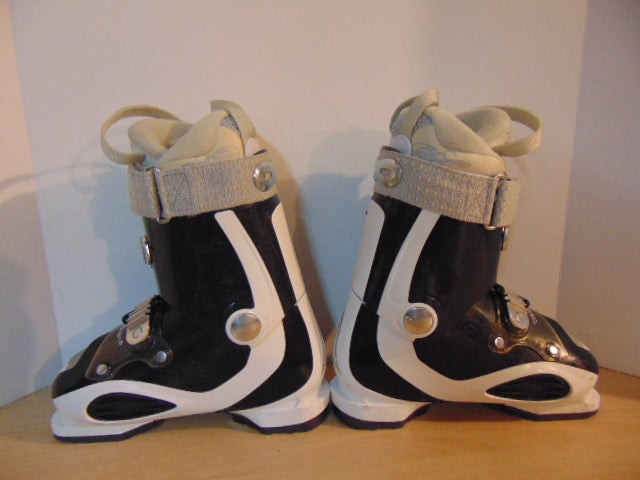 Ski Boots Mondo Size 23.5 Ladies Size 6 279 mm Atomic Live Fit Black White New Demo Model