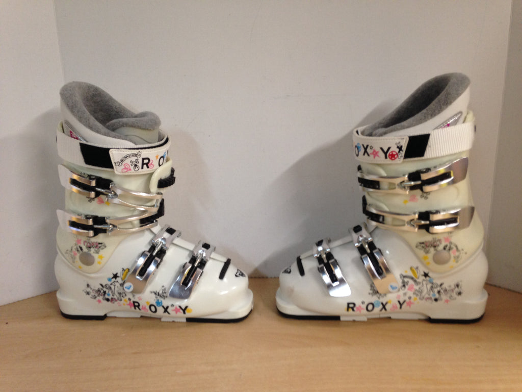 Ski Boots Mondo Size 23.5 Ladies Shoe Size 6.5 275 mm ROXY White Multi