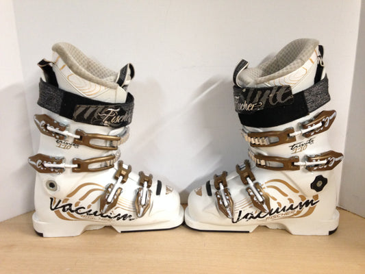 Ski Boots Mondo Size 23.5 Ladies size 6 278 mm Fischer Race White Gold