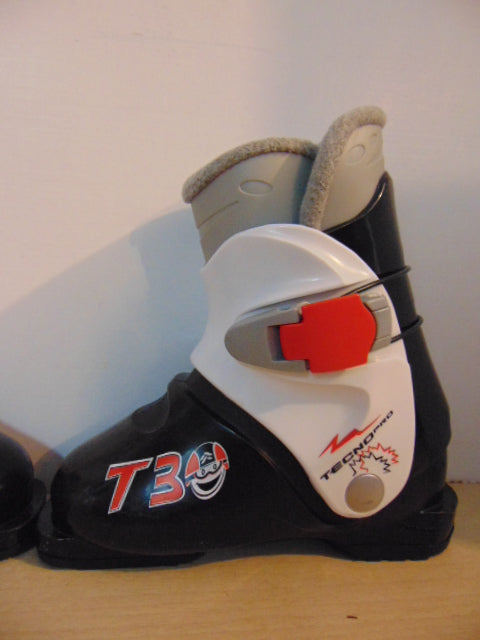 Ski Boots Mondo Size 19.5 Child Size 13 Tecno Pro 30 Black Red New Demo Model