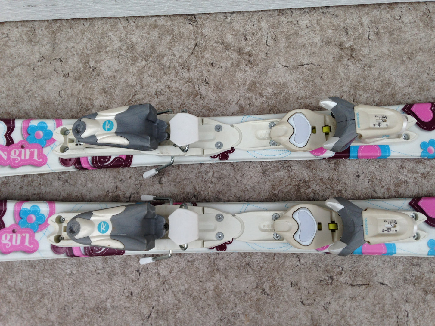 Ski 100 Rossignol Fun Girl Parabolic White Pink Blue With Bindings
