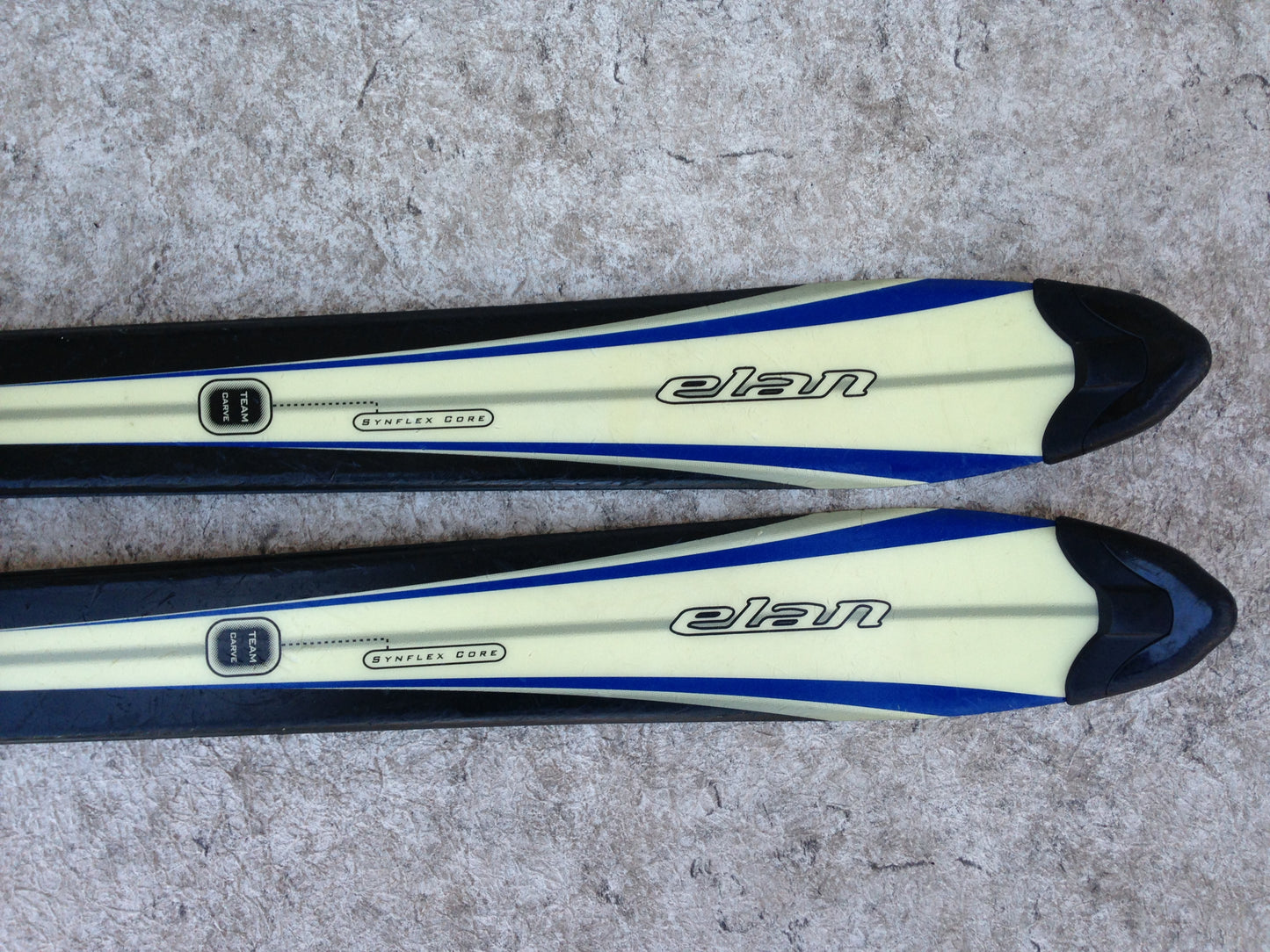 Ski 138 Elan Black Cream Blue With Bindings Fit Adult Size 9-10 Shoe
