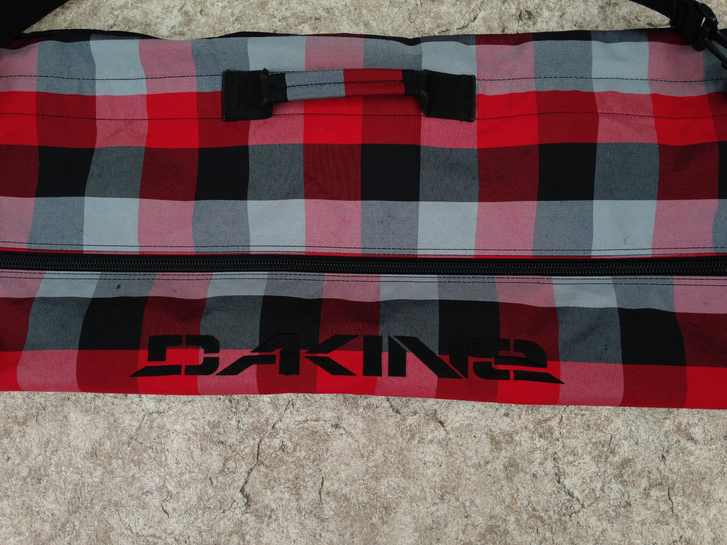 Ski Bag Adult Size Dakine Fits Up To 180 cm Fantastic Quality Black Grey Red