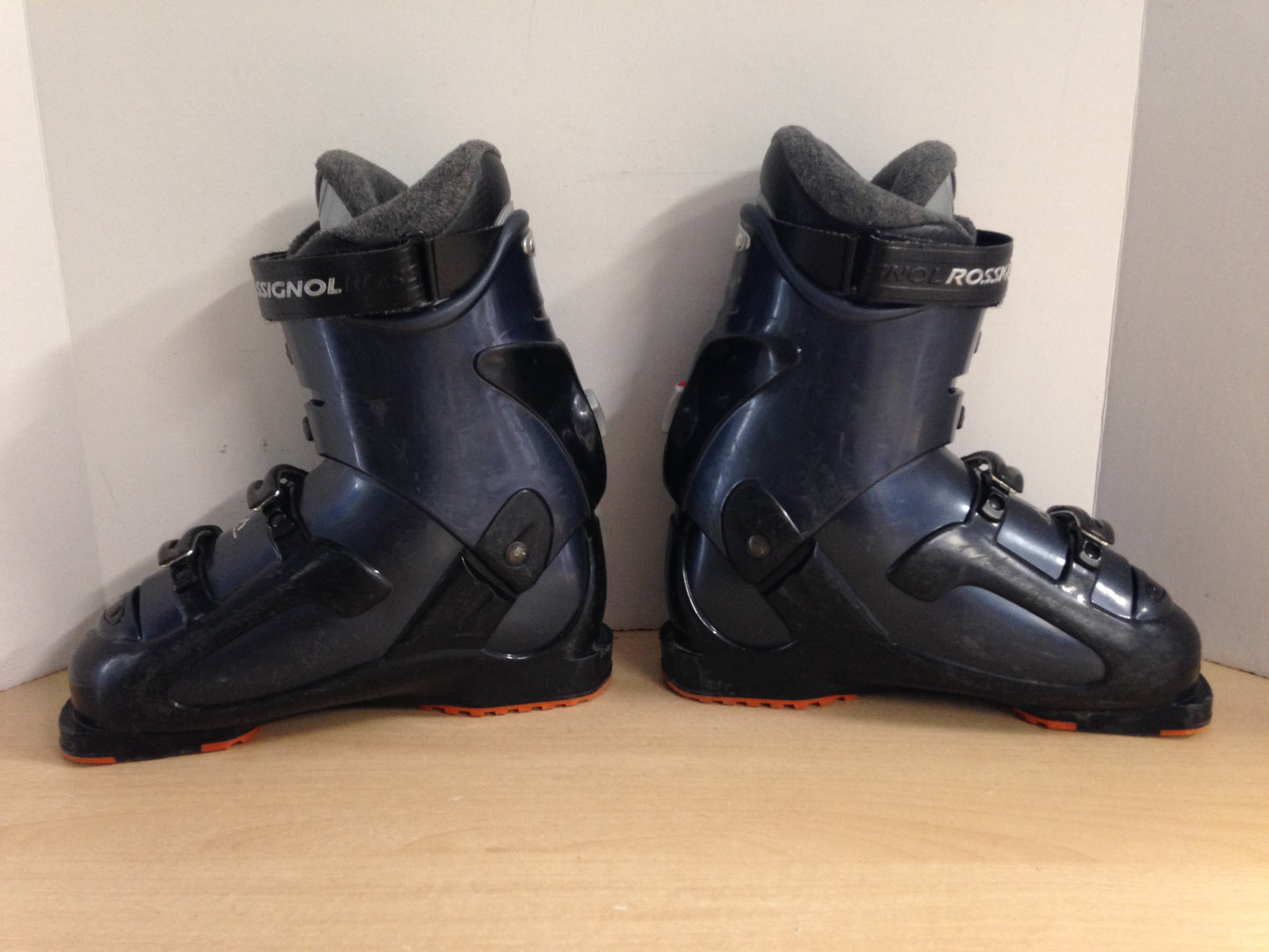 Ski Boots Mondo Size 25.5 Men's size 7.5 Ladies Size 8.5  295 mm Marine Blue Minor Wear