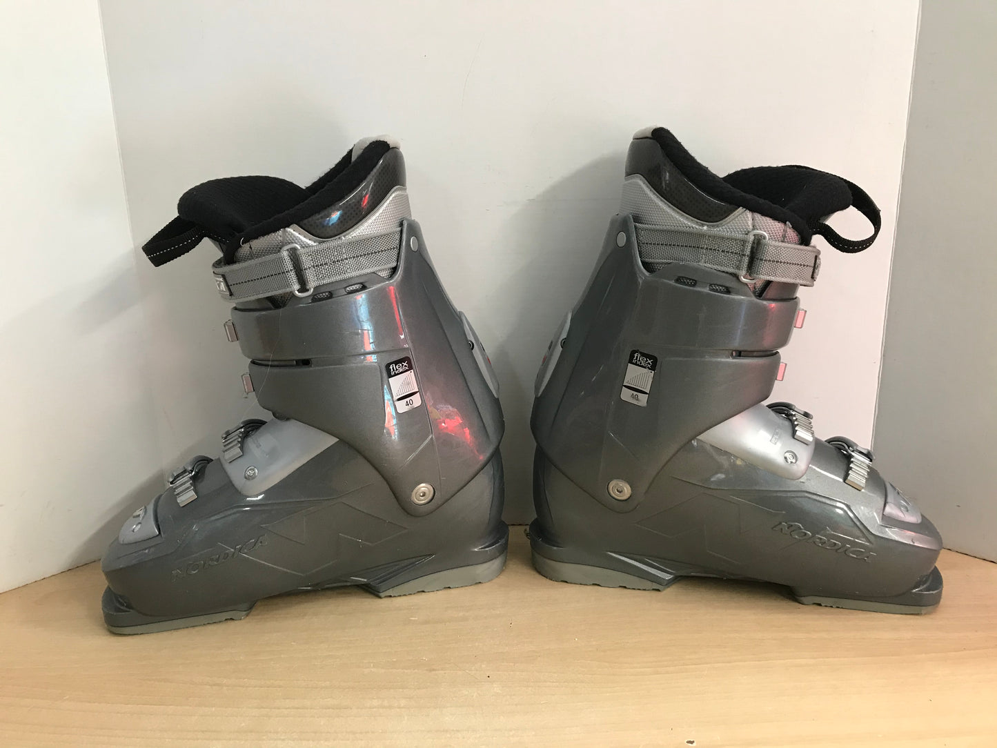Ski Boots Mondo Size 25.5 Men's Size 7 Ladies Size 8 305 mm Nordica XX Blue Grey Excellent