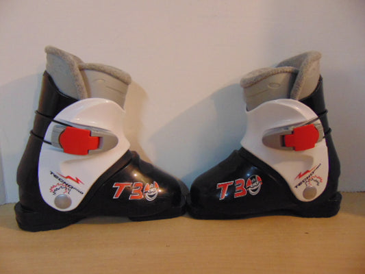 Ski Boots Mondo Size 19.5 Child Size 13 Tecno Pro 30 Black Red New Demo Model