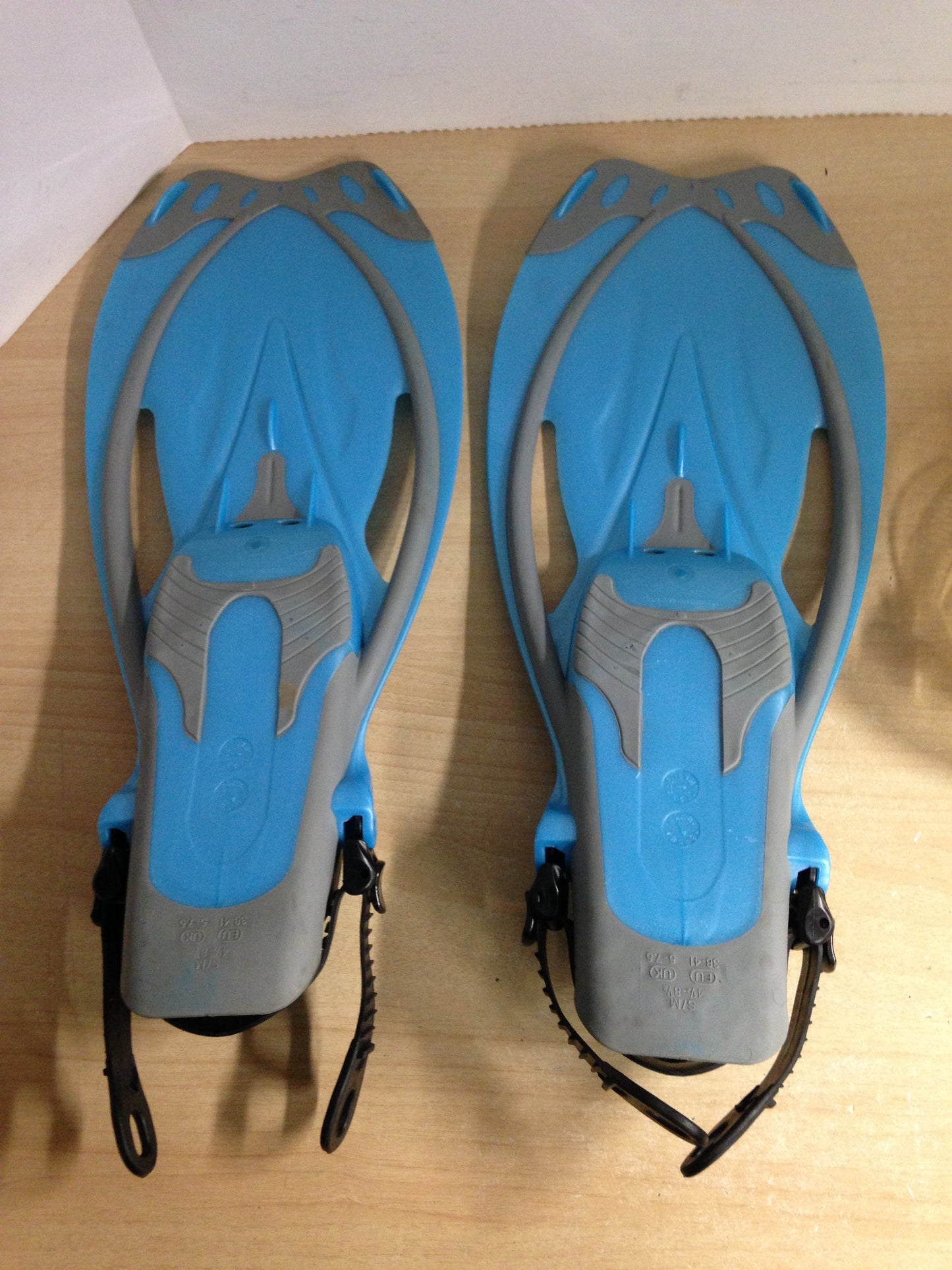 Snorkel Dive Fins Set Ladies Shoe Size 4.5-8.5 Youth Body Glove Blue Grey Excellent