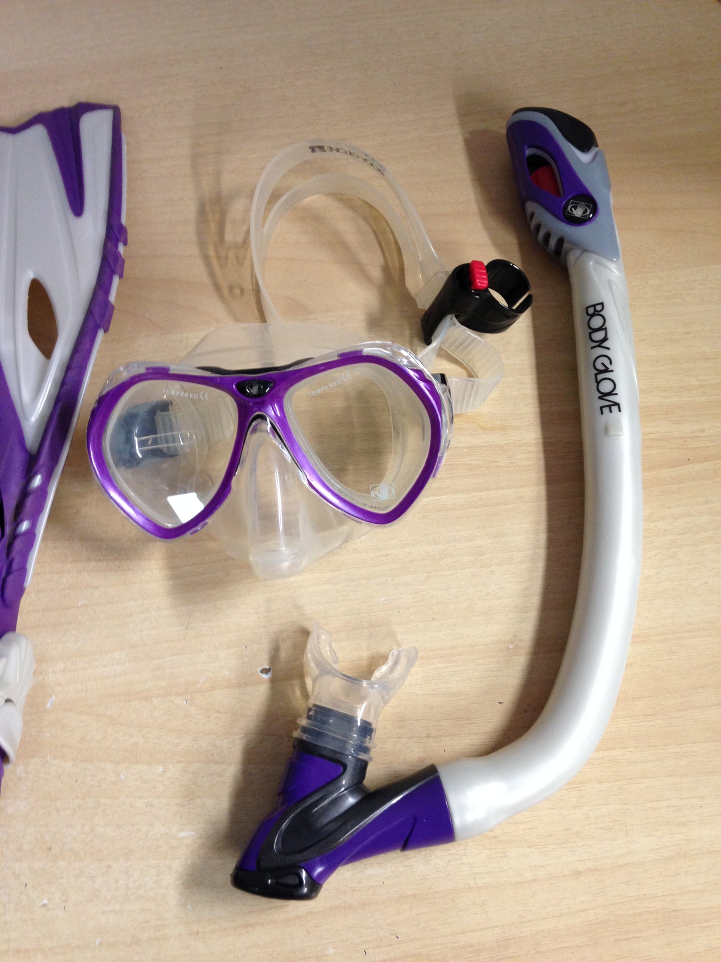 Snorkel Dive Fins Set Child Shoe Size 1-4 Body Glove Purple and Pearl