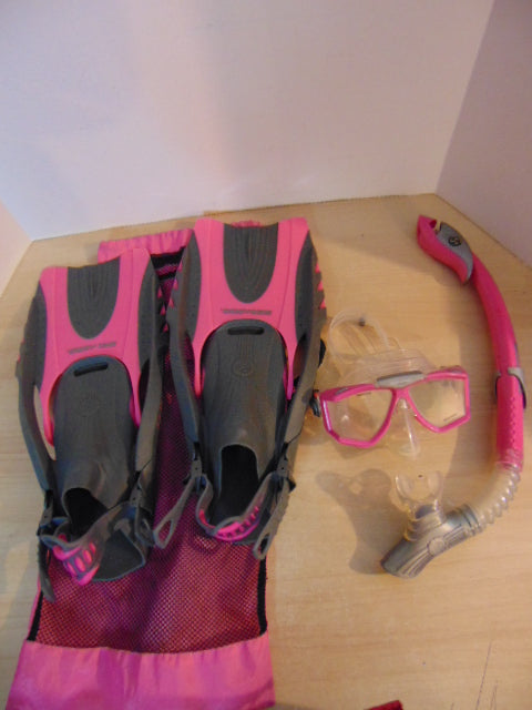 Snorkel Dive Fins Set Ladies Size 6-8.5 Shoe Size Sea Doo Pink and Grey Snorkel Set Excellent