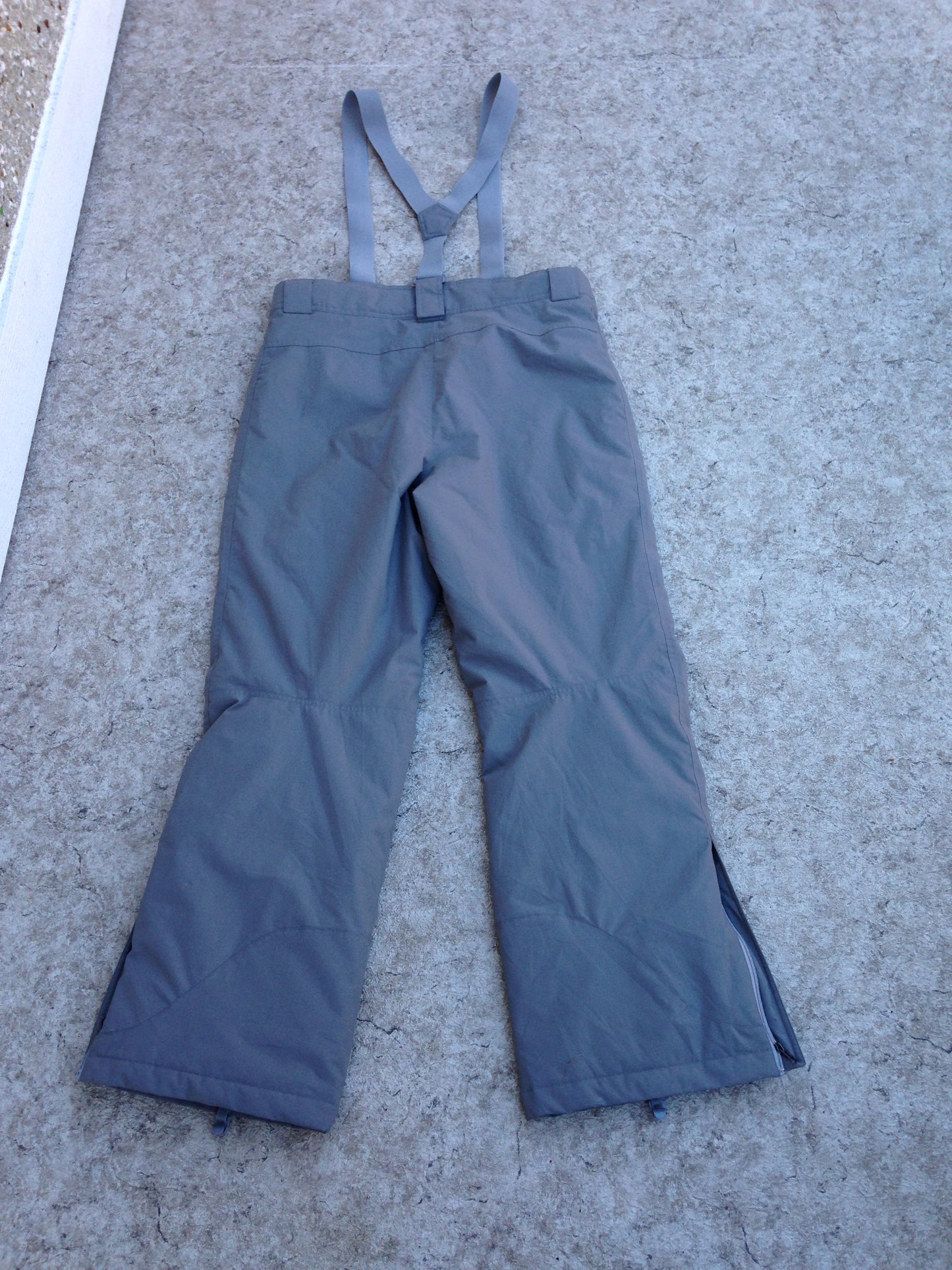 Snow Pants Men's Size Large Mole Snowboarding With Removeable Straps Adjustable Waist Grey New Demo Model