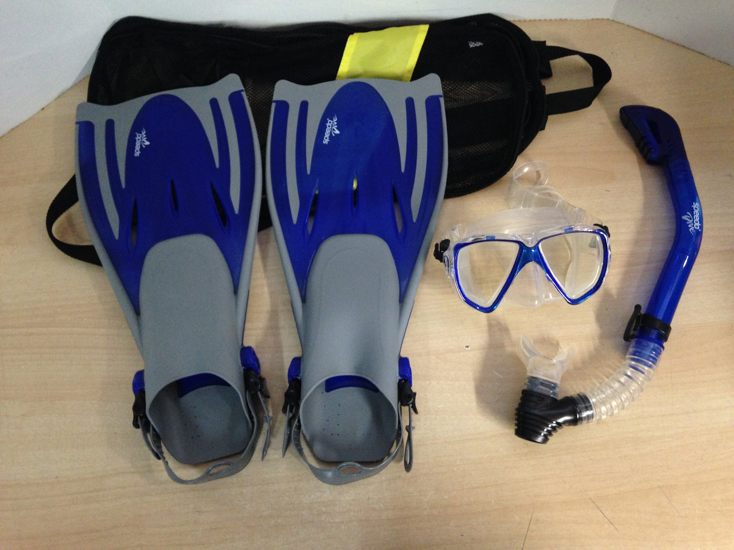 Snorkel Dive Fins Set Ladies Shoe Size 4.5-8.5 Speedo Dive New Demo Blue Grey