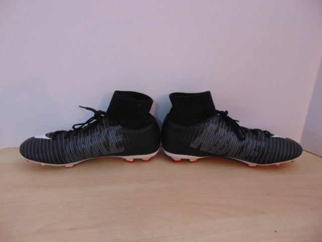 Soccer Shoes Cleats Men's Size 6 Nike Mercurial Slipper Sock Nike Skin Black White