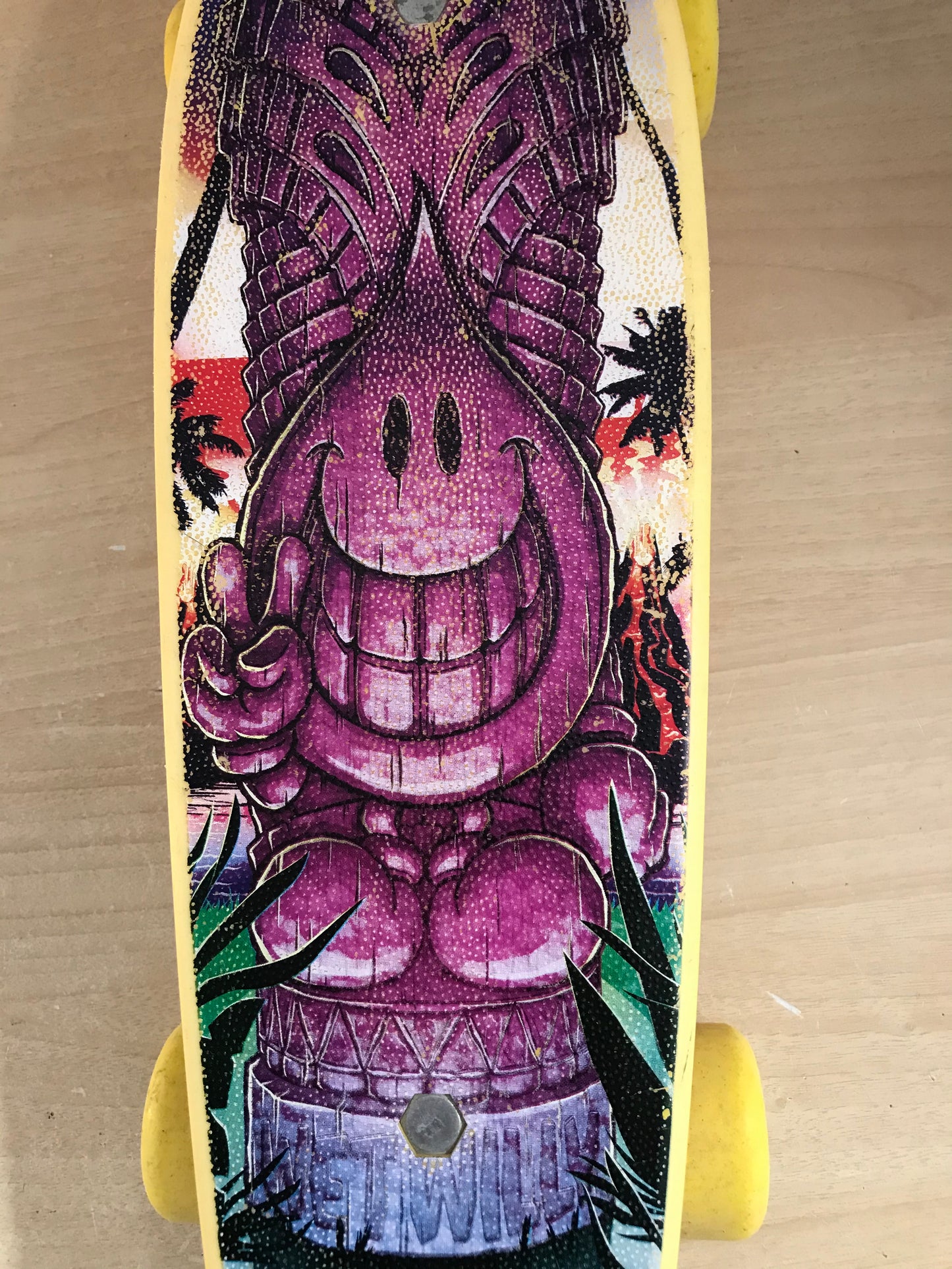 Skateboard 22 inch World Industry Vintage Yellow