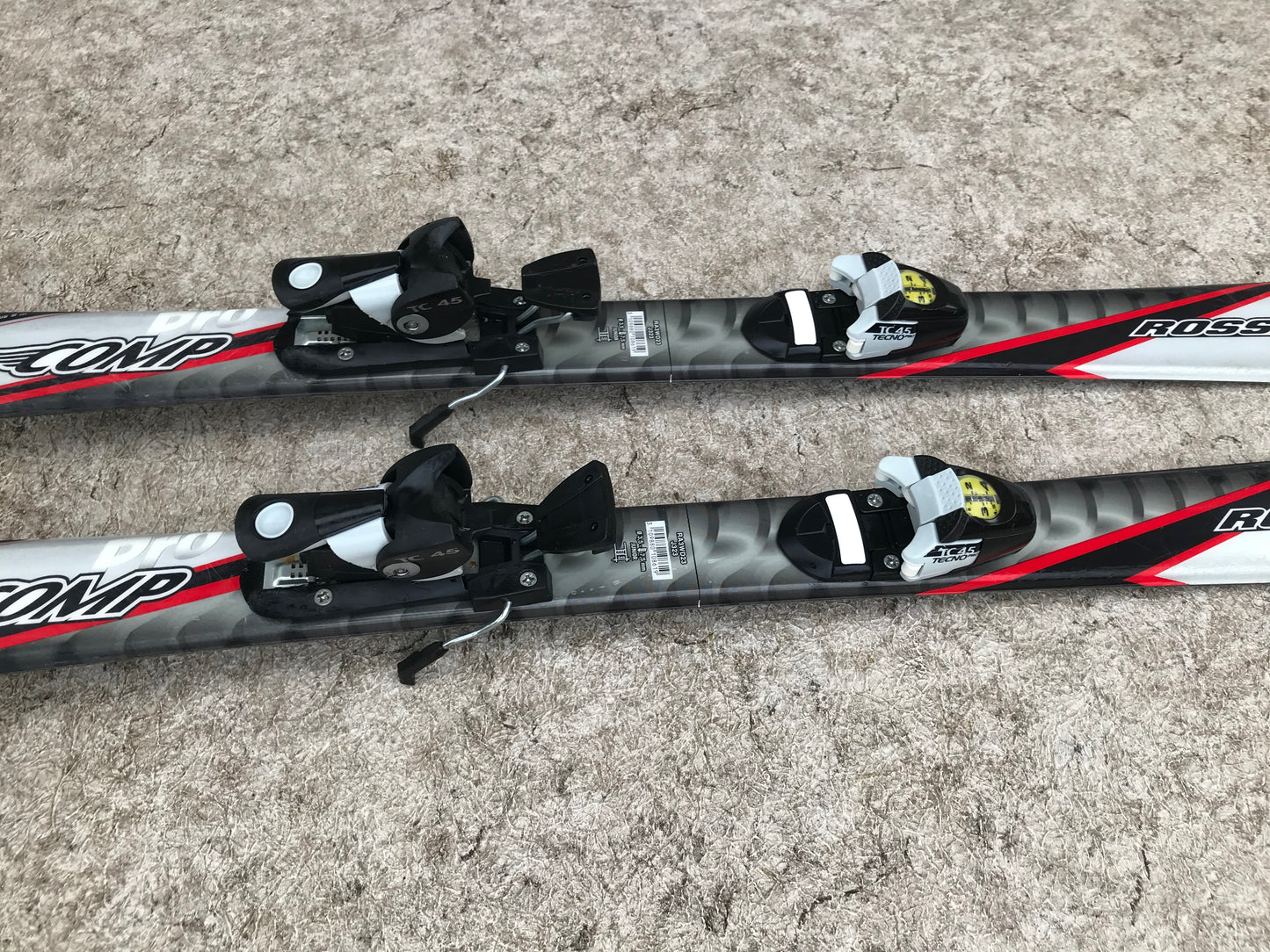 Ski 100 Rossignol Black Silver Red Parabolic With Bindings