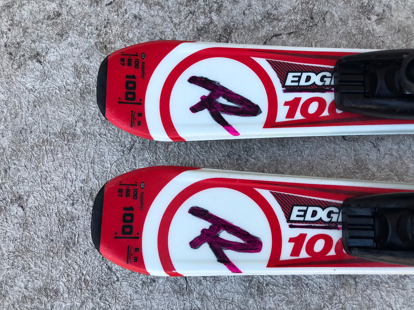 Ski 100 Rossignol Red White Parabolic With Bindings