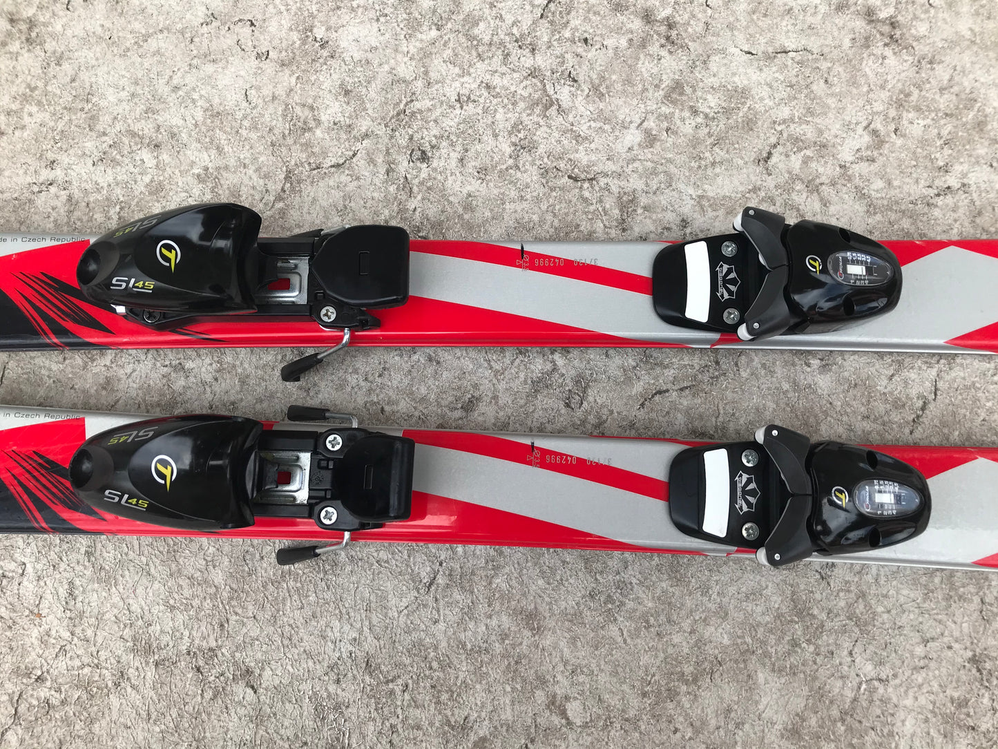 Ski 120 Head Team Parabolic Black Red Grey  With Bindings