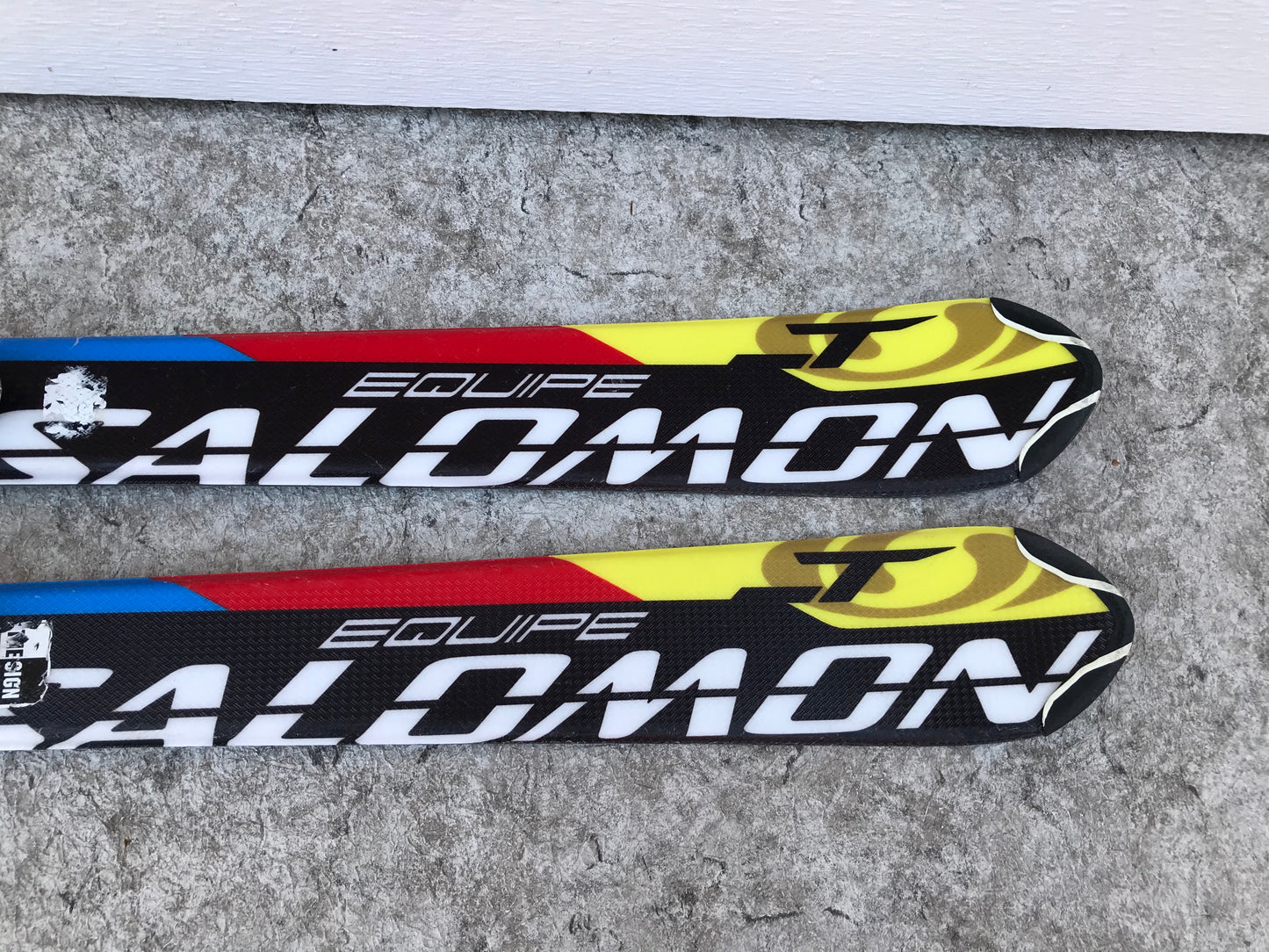 Ski 120 Salomon Black Blue Yellow Red Parabolic With Bindings