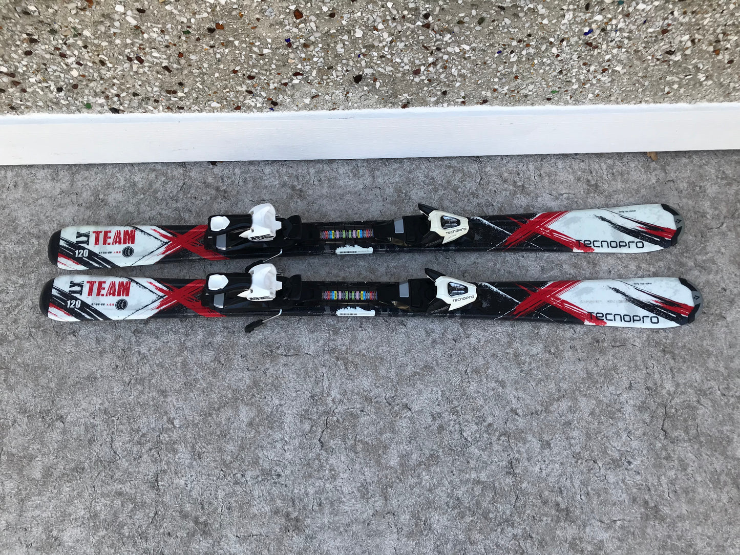 Ski 120 Tecno Pro X Team Red Black White Parabolic With Bindings