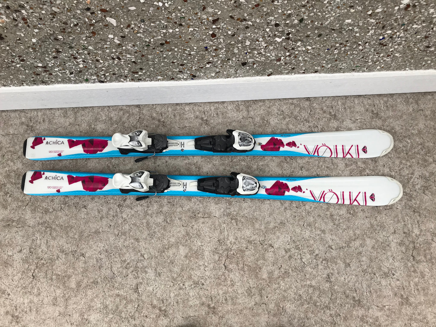 Ski 120 Volki Chica Parabolic Blue White Pink  With Bindings