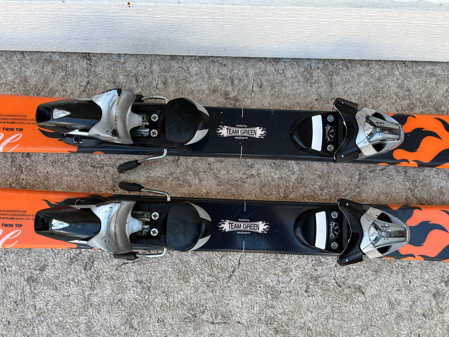 Ski 135 Elan M Series Twin Tip Parabolic Orange Black With Bindings
