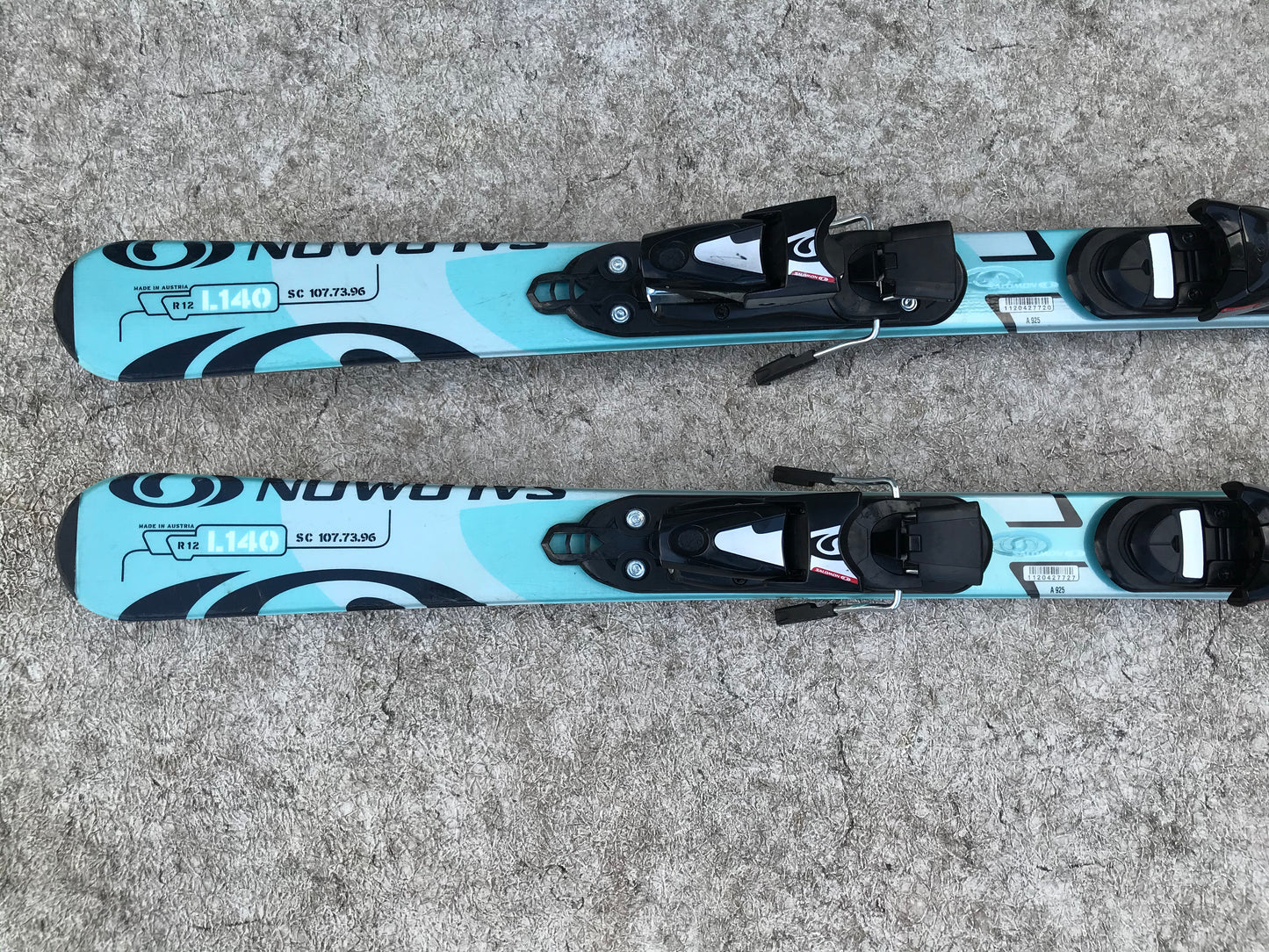 Ski 140 Salomon Parabolic Blue Black With Bindings Excellent