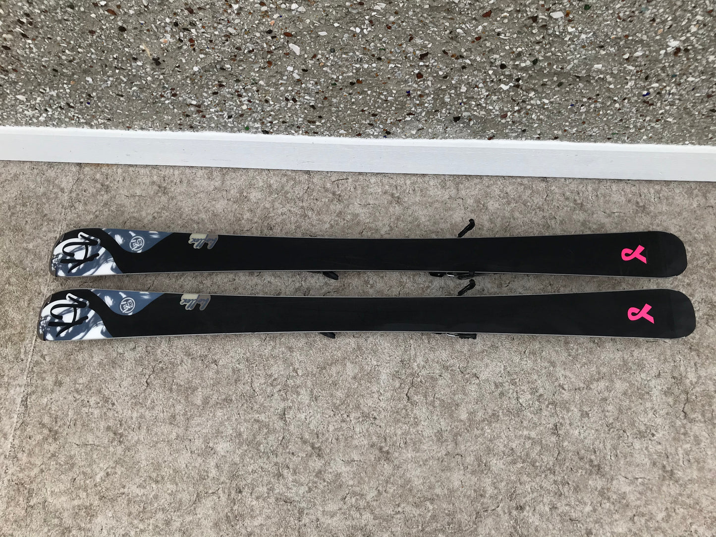 Ski 146 K-2 Potion 80 Parabolic Black Grey With Bindings Excellent