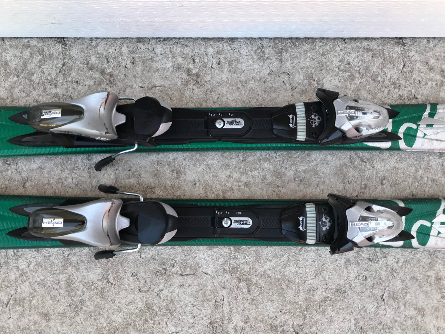 Ski 149 Head Liquid Metal Green Grey Parabolic With Bindings