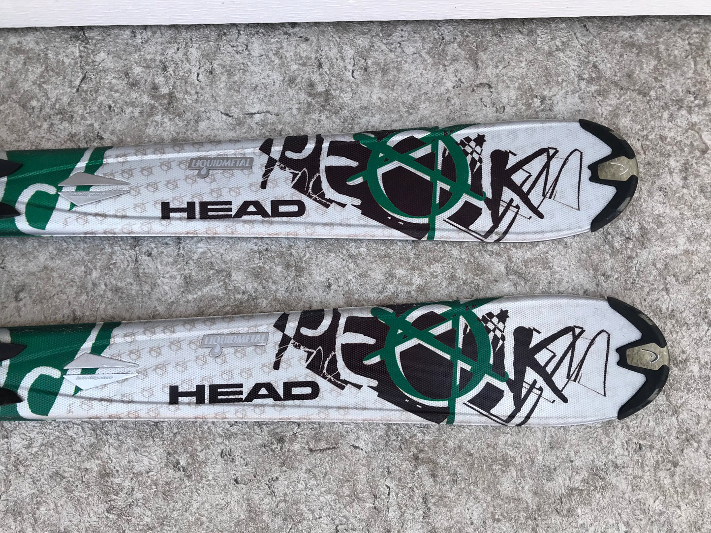 Ski 149 Head Liquid Metal Green Grey Parabolic With Bindings