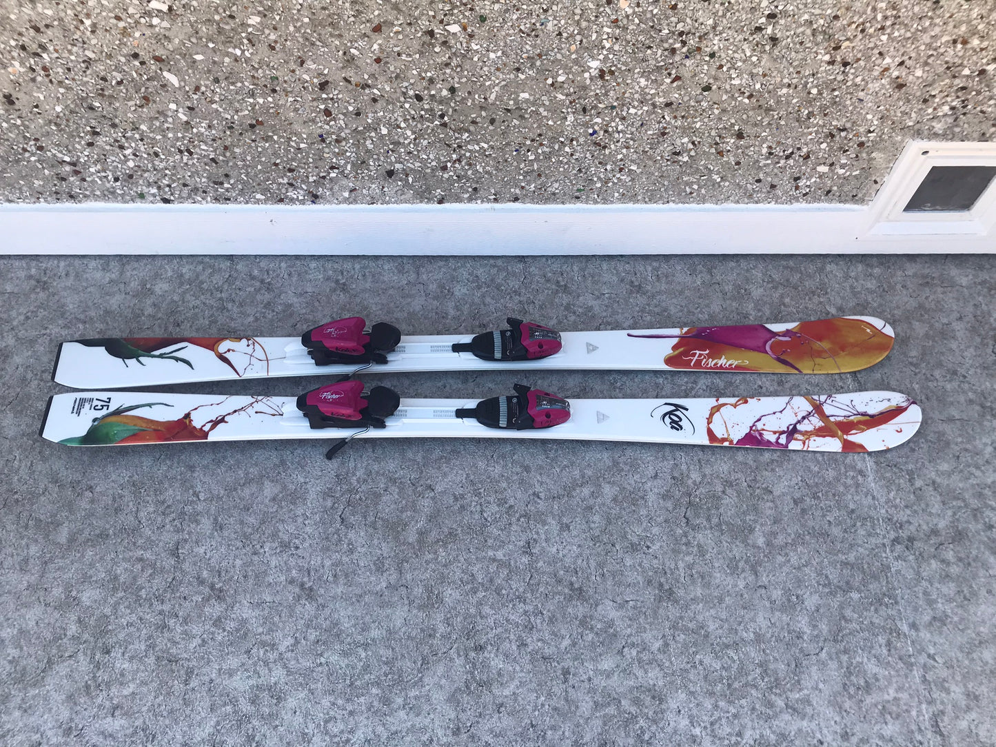 Ski 155 Fischer Koa Parabolic With Bindings White Pink Orange Excellent
