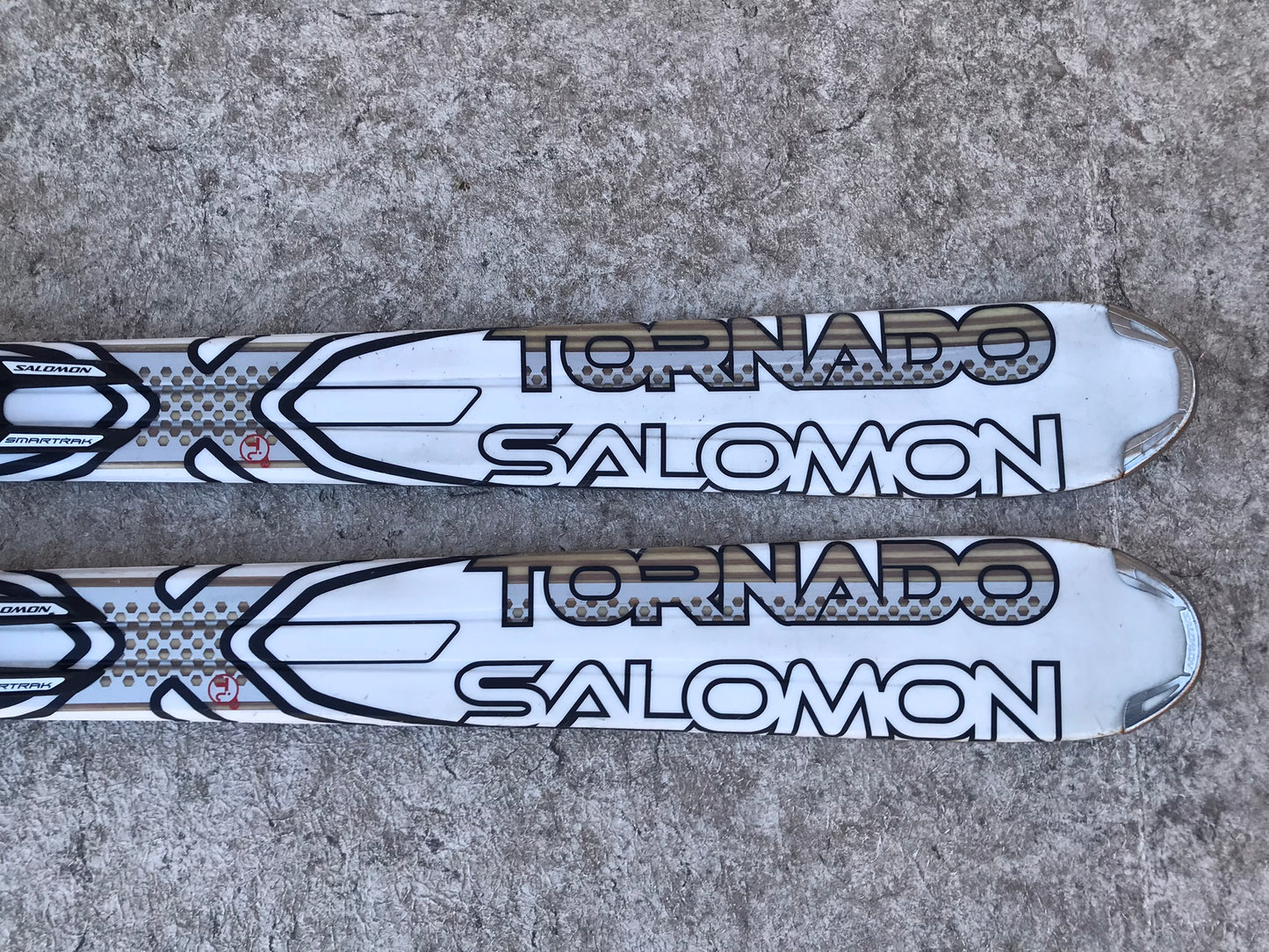 Ski 163 Salomon Tornado White Black Tan Parabolic With Bindings