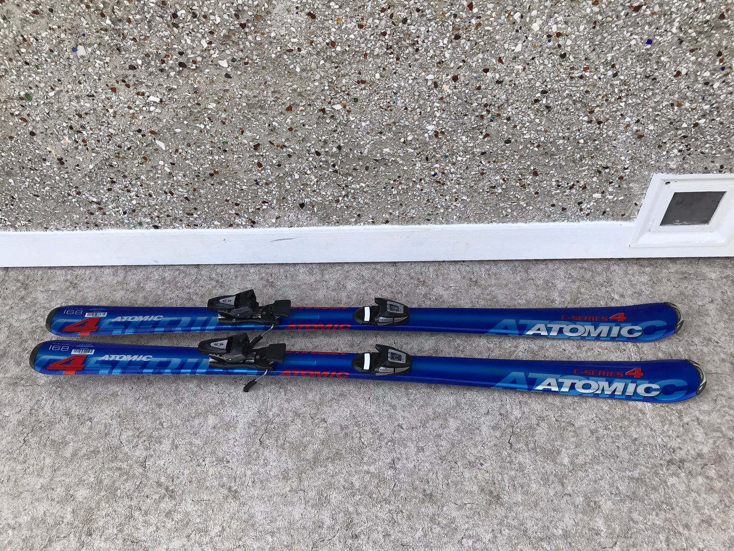Ski 168 Atomic Parabolic With Bindings Blue Excellent