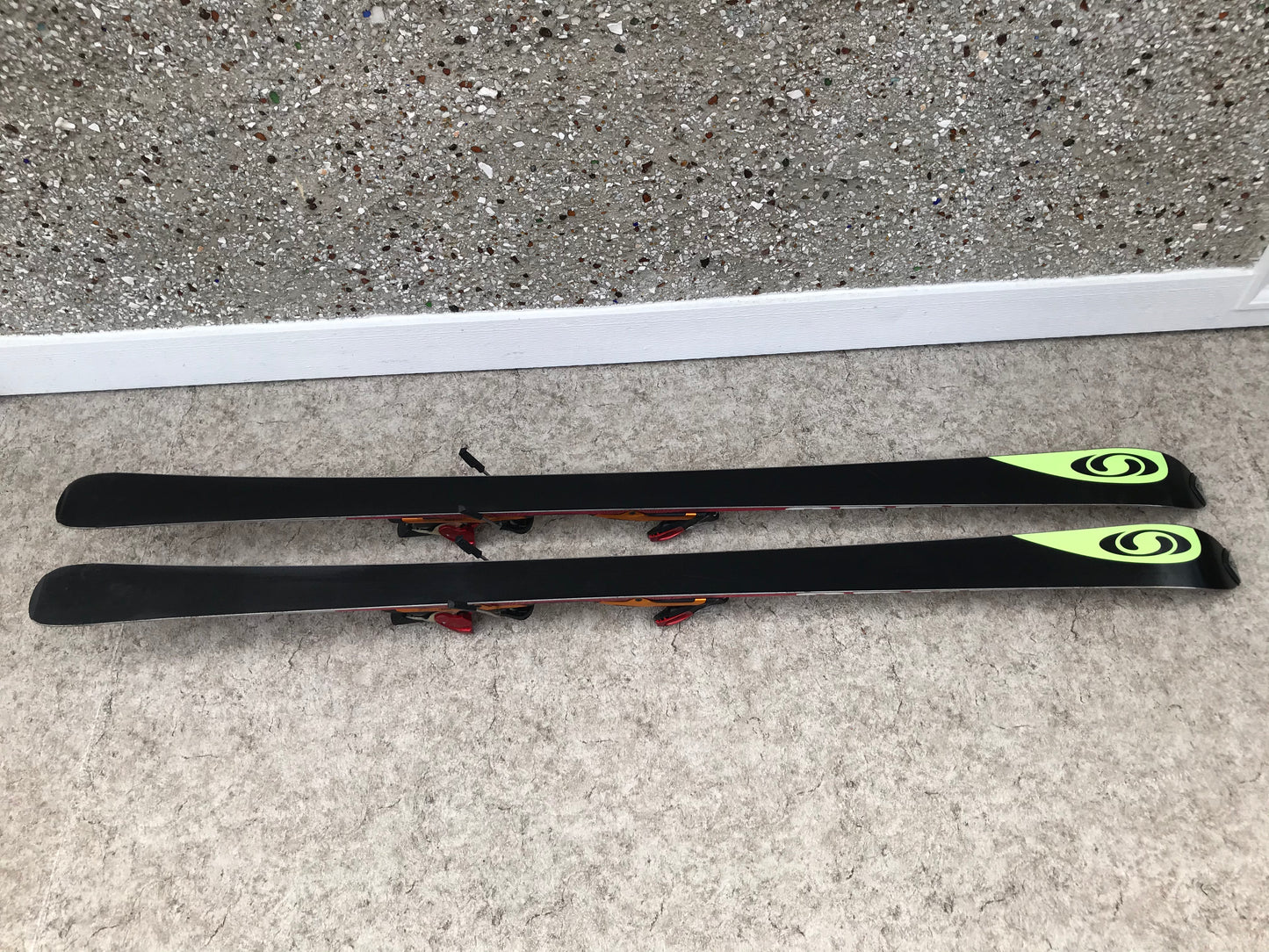Ski 180 Salomon CrossMax Parabolic Red Grey Black With Bindings
