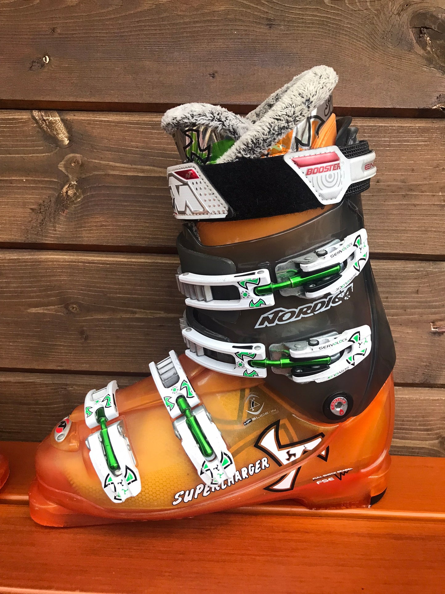Ski Boots Mondo Size 26.0 Men's Size 8 Ladies Size 9  305 mm Nordica Supercharge Orange Black Green Excellent