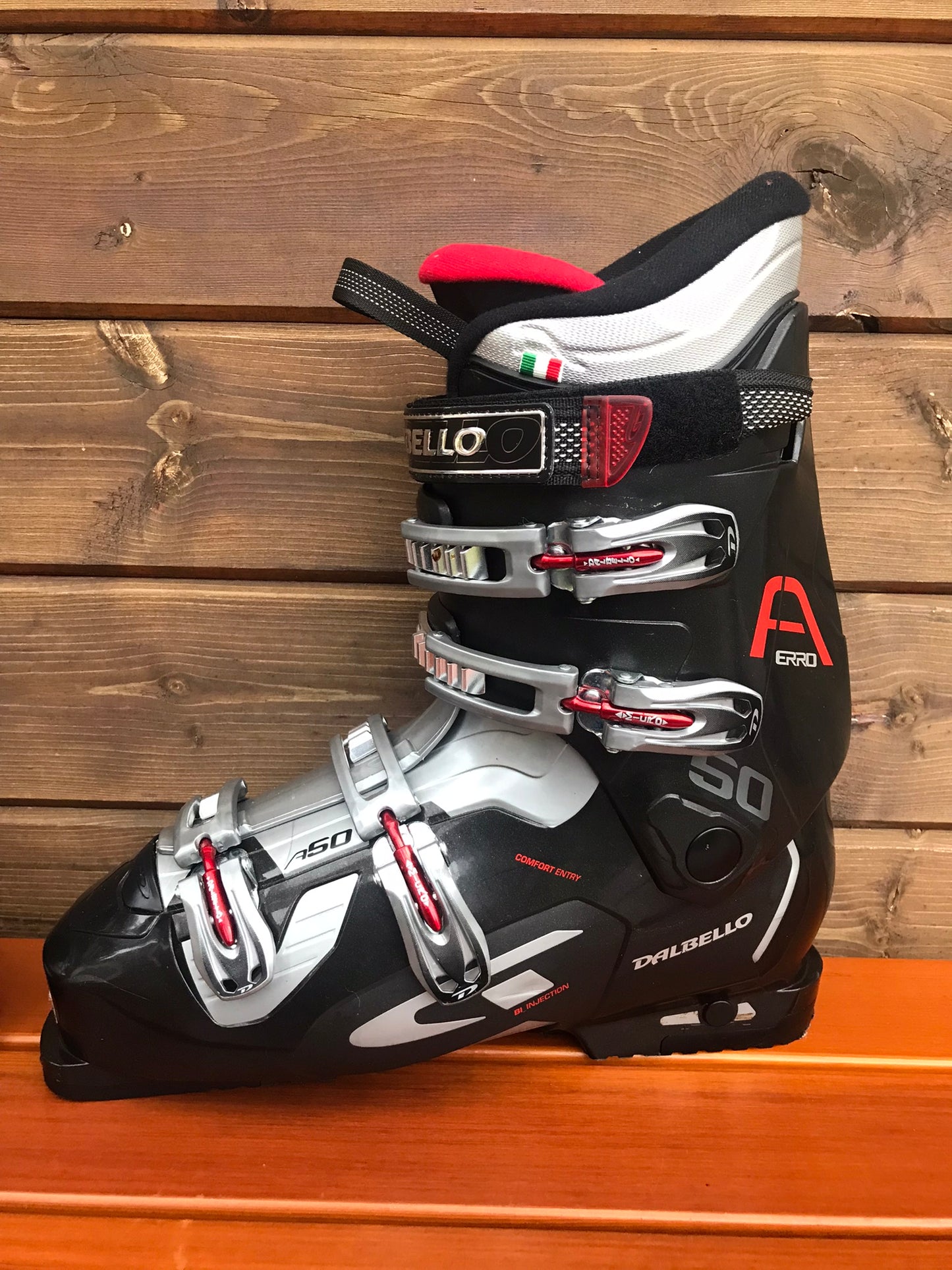 Ski Boots Mondo Size 31.5 Men's Size 13 359 mm Dalbello Aerro 50 Black Red Silver New Demo Model
