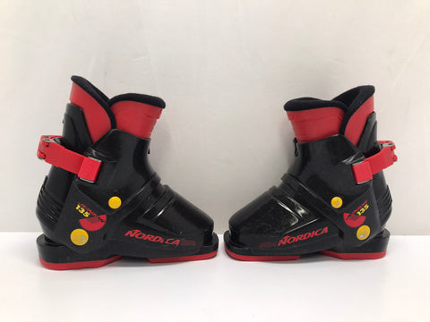 Ski Boots Mondo Size 15.5 Child Size 8.5 15.5  mm Nordica Black Red Some Scratches