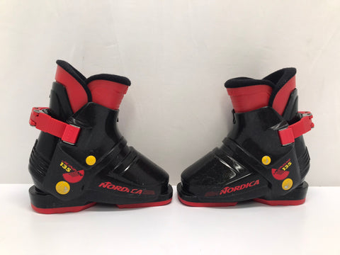 Ski Boots Mondo Size 15.5 Child Size 8.5 15.5  mm Nordica Black Red Some Scratches