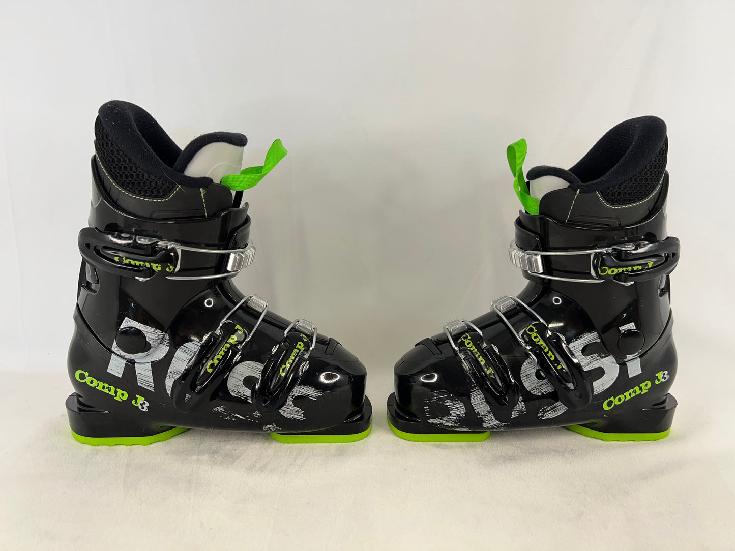 Ski Boots Mondo Size 18.0-19.5 Child Size 12.5-13.5 235 mm Rossignol Comp J3 Black and Lime  Excellent As New