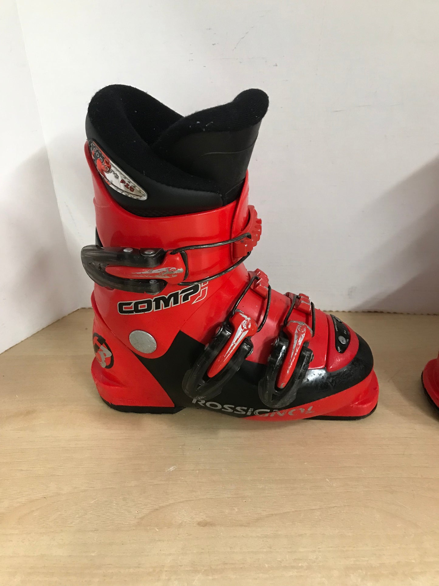 Ski Boots Mondo Size 18.0 Child Size 12 227 mm Rossignol Comp 3 Some Scratches Red Black