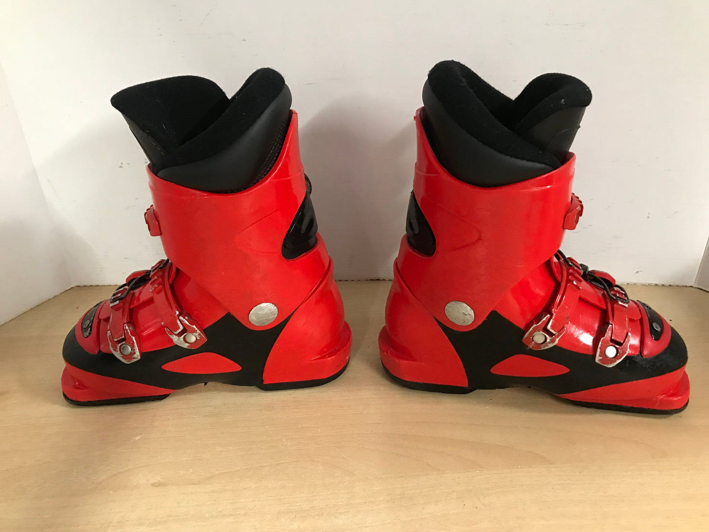 Ski Boots Mondo Size 18.0 Child Size 12 227 mm Rossignol Comp 3 Some Scratches Red Black