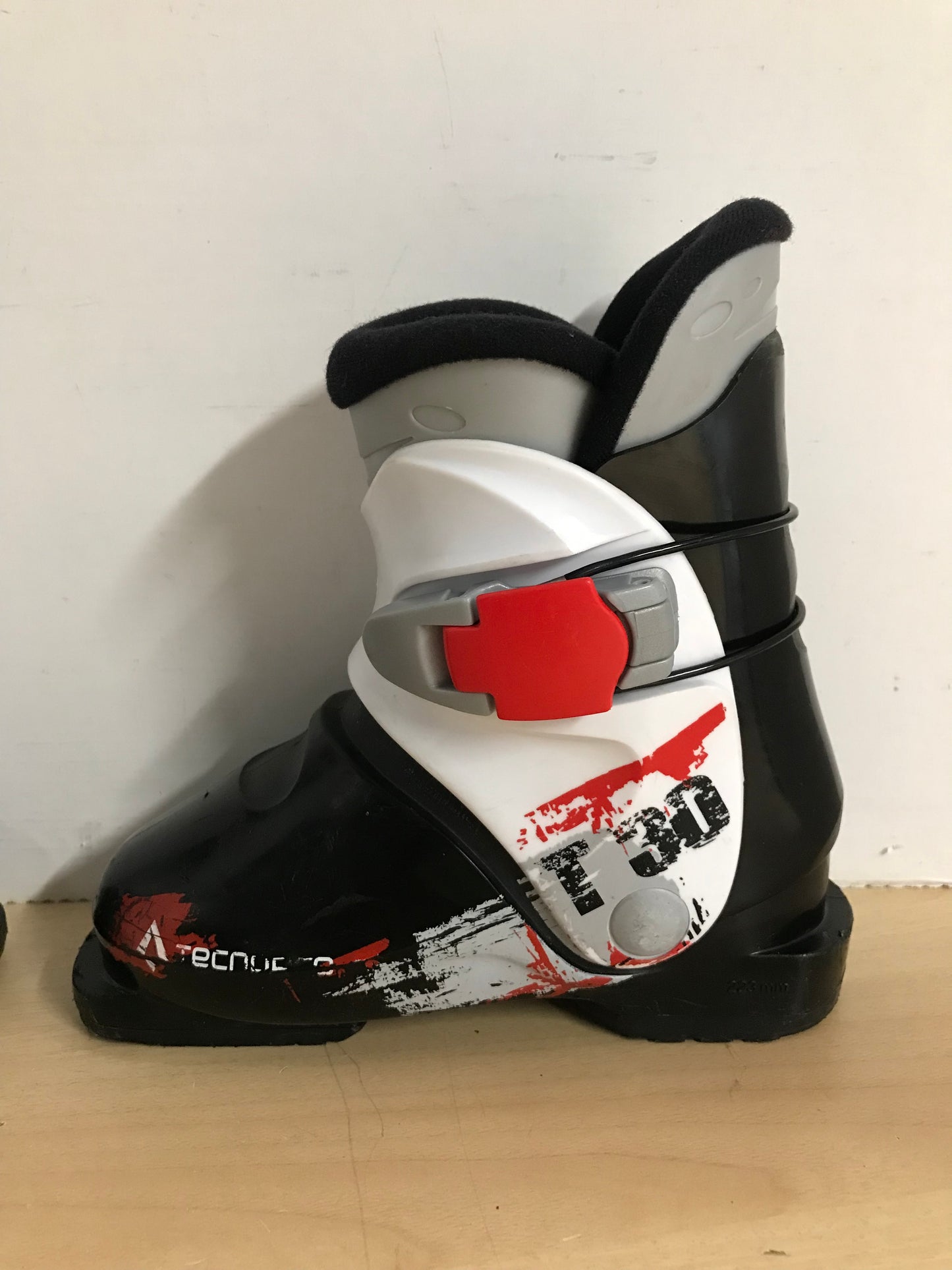 Ski Boots Mondo Size 18.5 Tecno Pro Child Size 12.5 223 mm White Black Red